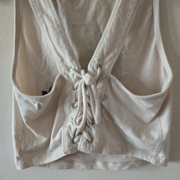 Kendall & Kylie Venus White Crop Top Small - Picture 4 of 6
